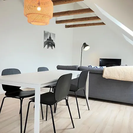 One Bedroom In Esbjerg, Smedegade 19 埃斯比约